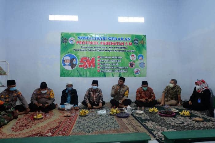 Kapolres Lumajang Berikan Edukasi Prokes Melalui Tokoh Agama di Jatiroto