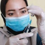 100 Jurnalis di Polda Jatim Disuntik Vaksin Covid-19