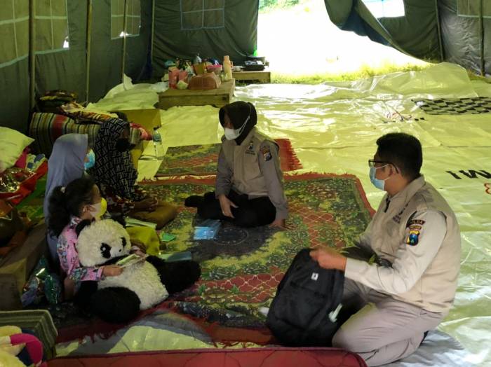 Polda Jatim hilangkan trauma korban Gempa