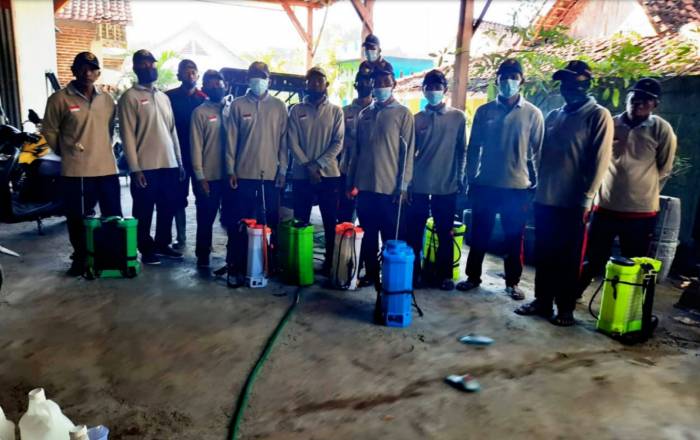 Pemdes Talang Adakan Penyemprotan Desinfektan Secara Serentak