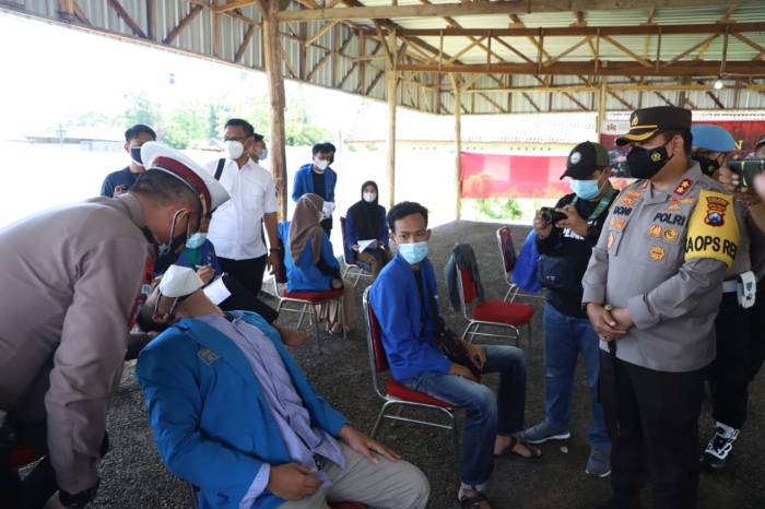Hipnoterapi Jadi Solusi Warga Mojokerto yang Takut Divaksin