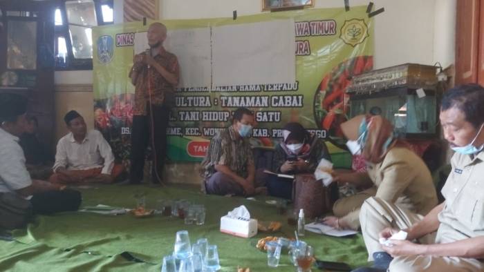 Poktan “Hidup Tani Satu” Dapat Pelatihan Pengendalian Hama Terpadu Kampung Cabe