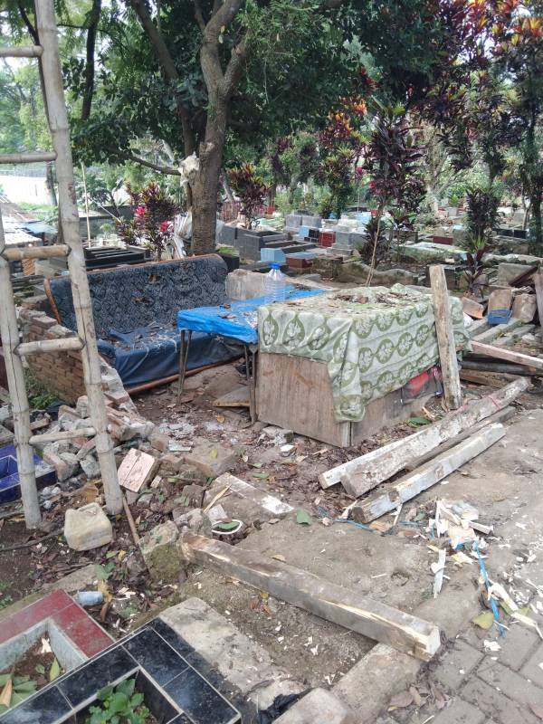 Menunggu Janji Kelurahan Tak Kunjung Tiba,<br width=