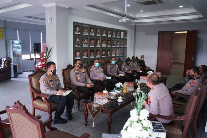 Dirsamapta Polda Jatim Bahas Pelaporan Data Covid-19 di Polresta Sidoarjo