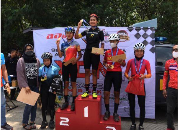 Atlet Lumajang Borong Medali Emas Cross Country MTB Maraton Cikarang Bekasi
