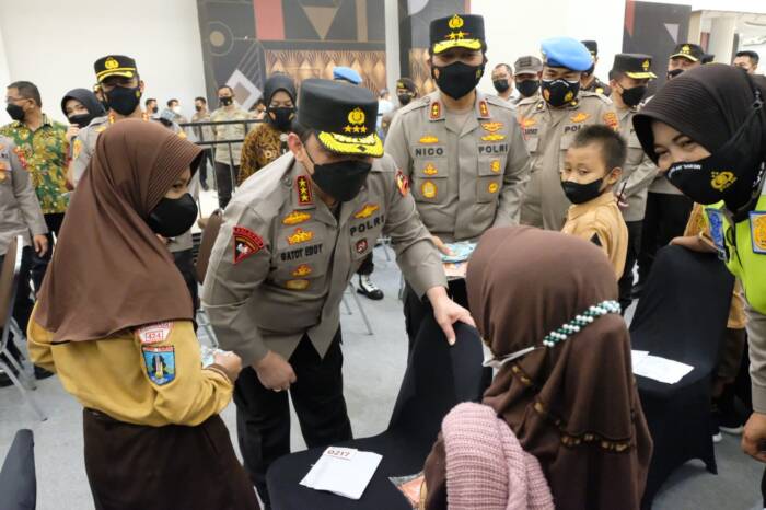Kunker Wakapolri dan Irwasum, Wakapolri: Terimakasih di Jawa Timur Vaksinasi Anak Sudah Sangat Baik