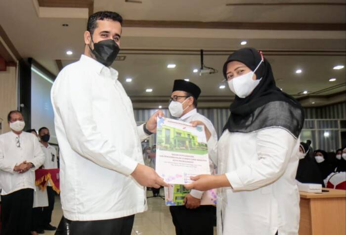 136 PPPK Fungsional Guru Terima SK Pengangkatan dari Wali Kota