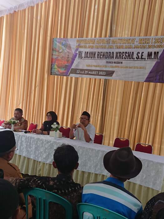 ANGGOTA DPRD PARTAI NASDEM MEMULAI RESES 1 DI DESA GUNUNG RONGGO
