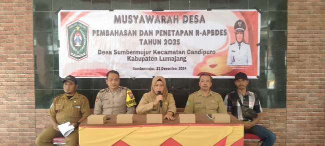 Pemdes Sumbermujur Laksanakan Musdes Pembahasan dan Penetapan R-APBDes T.A 2025