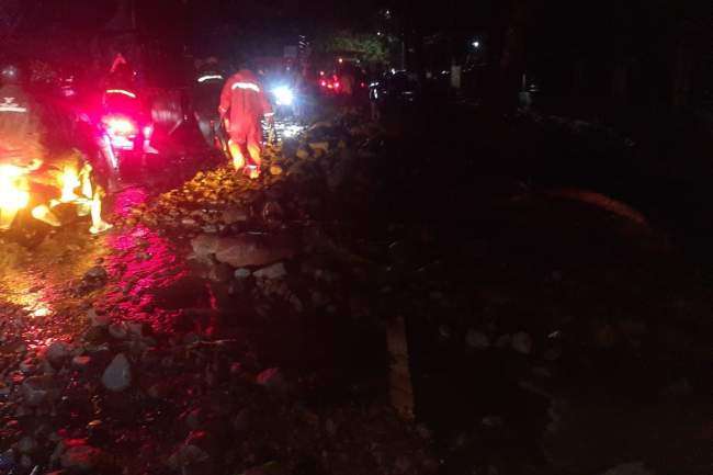 Tangkis Sungai di Situbondo Jebol Akibat Banjir