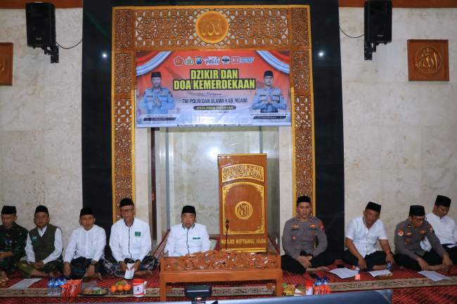 Sambut HUT Kemerdekaan RI ke-80 Polres Ngawi Gelar Dzikir dan Doa Bersama