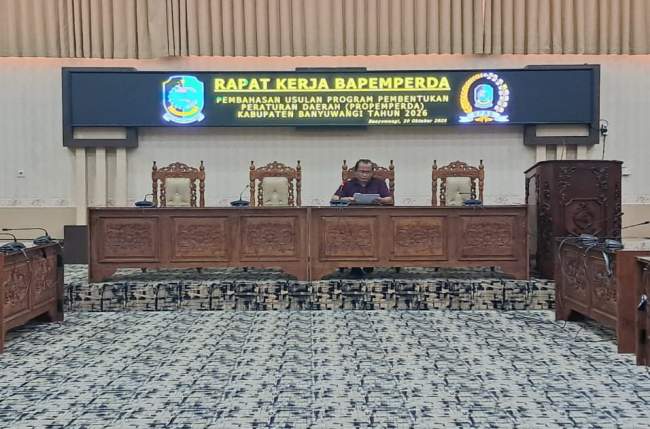 Raker Penyusunan Propemperda Tahun 2026, Bapemperda DPRD Banyuwangi Kaji Judul Raperda Pengelolaan Dana Abadi Daerah Usulan Eksekutif