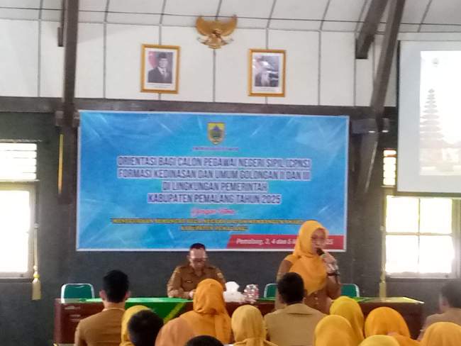 Orientasi 301 CPNS Pemalang Dalam Formasi Kedinasan Dan Umum Golongan II dan III