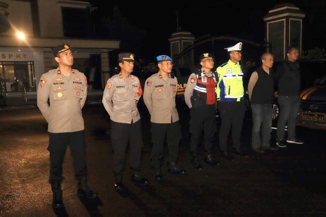 Pastikan Keamanan Tetap Kondusif, Wakapolres Polres Kediri Kota Sidak Piket dan Ruang Tahanan