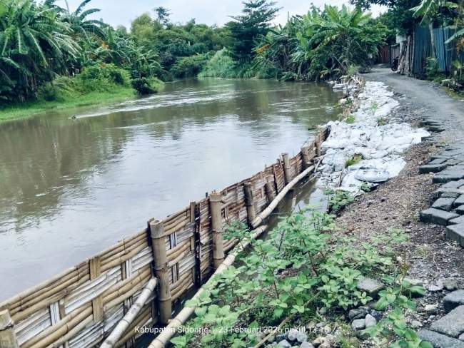 Mantan Kadis PUBM Sulit Dikonfirmasi. Ketua Umum LSM News Garda Nusantara Lantang Bicara Adanya Proyek Tanggul Bronjong Ambrol