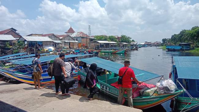 Jelang Bulan Ramadhan 1448 H, Terminal dan Dermaga Tulung Selapan Suasana masih Normal
