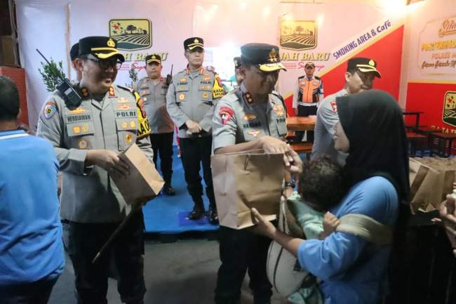 Kapolda Jatim Tinjau Kesiapan Posyan Terpadu Alun – alun Kota dan Pospam Kenanten Mojokerto