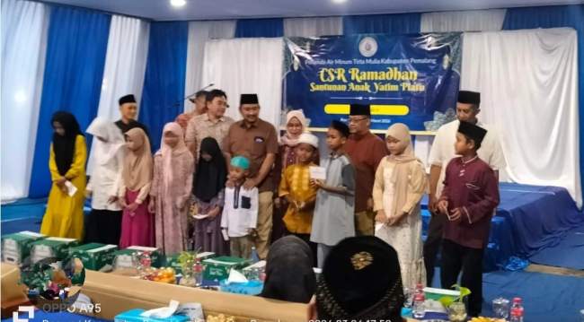 Perkuat Kepedulian Sosial,Raih Berkah Ramadhan, PDAM Tirta Mulia Pemalang Muliakan 365 Anak Yatim Piatu dan Lansia