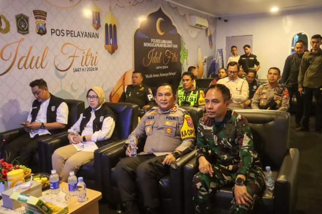 Forkopimda Lumajang Patroli Vespa Saat Malam Takbiran, Pastikan Keamanan dan Kelancaran Lalu Lintas