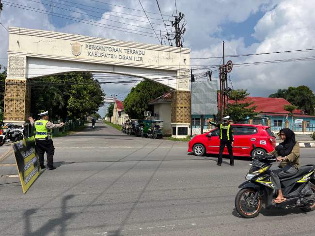 Respon Cepat Satlantas Polres Ogan Ilir Urai Kepadatan Arus, Dukung Kelancaran Mudik Lebaran 1447 H