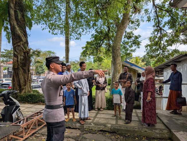 Libur Lebaran, Polisi Patroli dan Beri Himbauan di Wisata Selokambang Lumajang