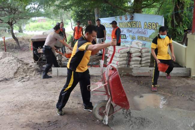 Polres Ogan Ilir Laksanakan Gerakan Indonesia ASRI melalui Program BELIDA Polda Sumsel