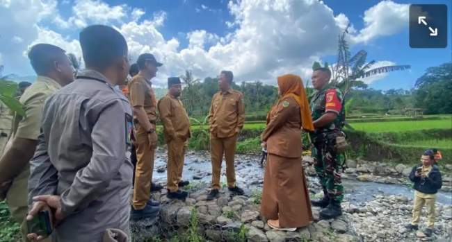 Bupati Bondowoso Tinjau Banjir Wonoboyo, Penanganan Darurat hingga Jangka Panjang