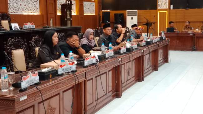 Sidang Paripurna: DPRD Kota Probolinggo Bahas Laporan Akhir 3 Raperda Tahun 2026