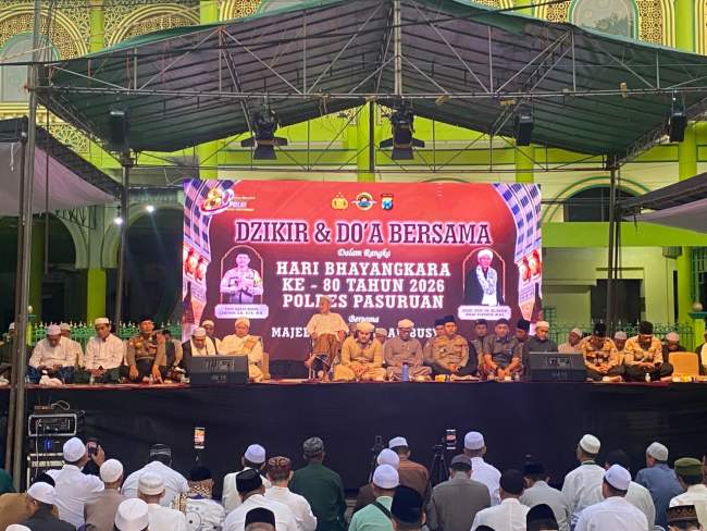 Dzikir dan Doa Bersama Hari Bhayangkara ke-80, Ribuan Jamaah Padati Masjid Agung Bangil