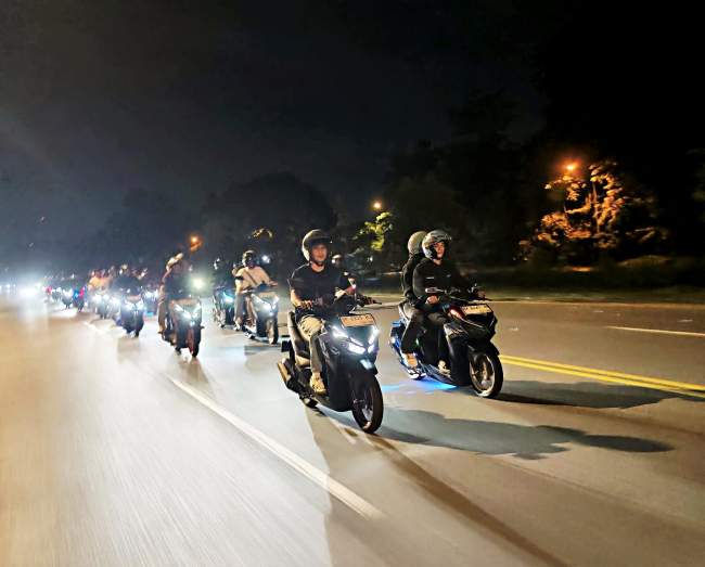 Vario Street Nation Satukan 55 Bikers Honda Vario Lewat Riding Malam di Batam