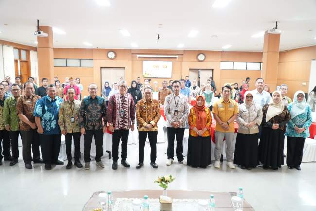 EDUKASI DAN SOSIALISASI LITERASI KEUANGAN DAN PEMBIAYAAN APBN
