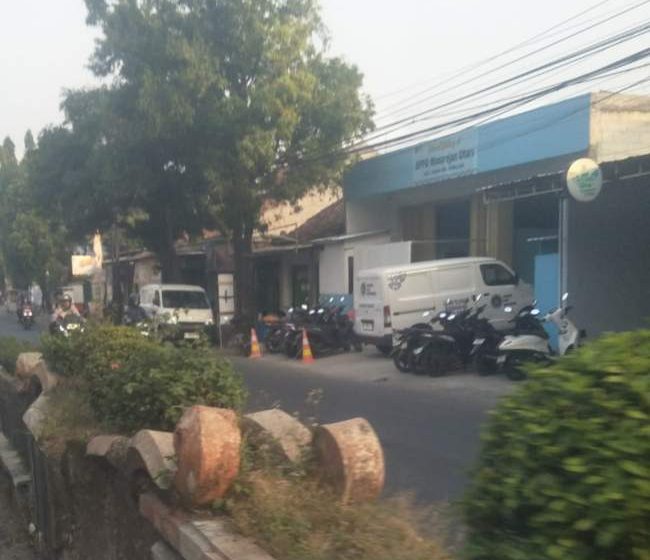 Fasilitas Umum Terabaikan : Trotoar Dialihfungsikan Jadi Parkiran SPPG, Kalahkan Hak Pejalan Kaki
