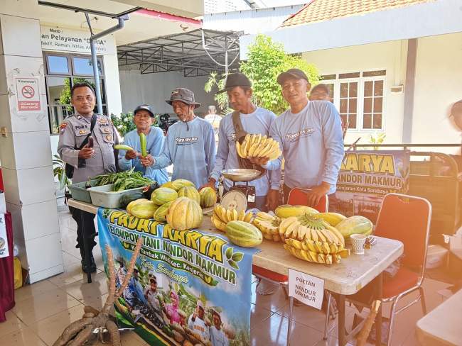 Polres Pelabuhan Tanjung Perak Gelar Gerakan Pangan Murah, Hasil Panen dari Lahan Ketahanan Pangan Tambak Wedi.
